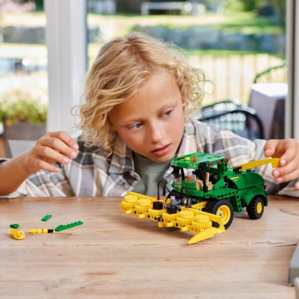 Lego Technic 42168 John Deere 9700 Forage Harvester - Afbeelding 3
