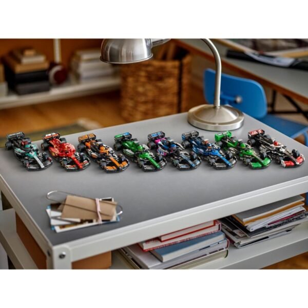 Lego Speed Champions 77242 Ferrari SF-24 F1 Racewagen - Afbeelding 6
